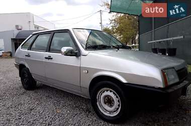 Хетчбек ВАЗ / Lada 2109 2003 в Первомайську