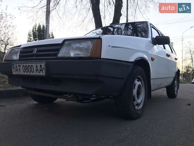 Хетчбек ВАЗ / Lada 2109 2004 в Львові