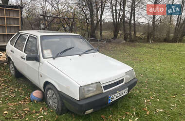 Хэтчбек ВАЗ 2109 1992 в 