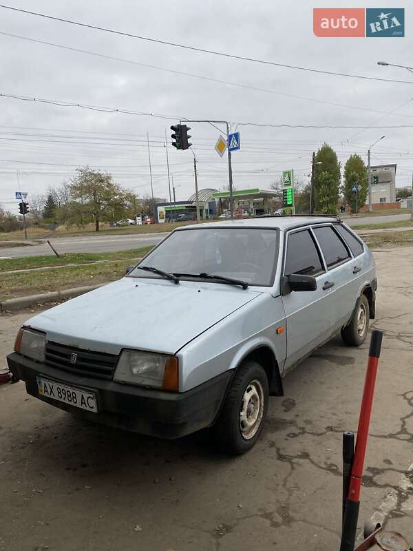 Хэтчбек ВАЗ / Lada 2109 2003 в Харькове
