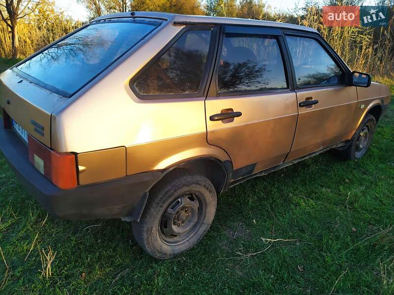 Хэтчбек ВАЗ / Lada 2109 1994 в Запорожье фото 5 Хэтчбек ВАЗ / Lada 2109 1994 в Запорожье
