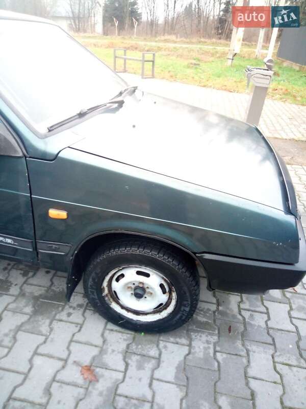 Хэтчбек ВАЗ / Lada 2109 2004 в Трускавце фото 19 Хэтчбек ВАЗ / Lada 2109 2004 в Трускавце