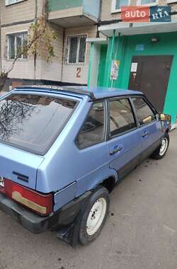 Хэтчбек ВАЗ / Lada 2109 1992 в Кривом Роге