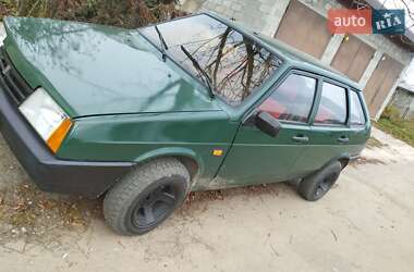 Хэтчбек ВАЗ 2109 1997 в 