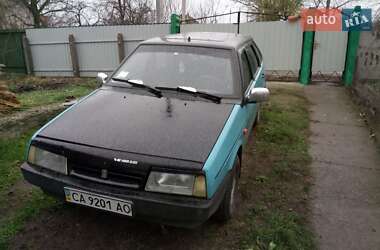 Хэтчбек ВАЗ 2109 1992 в 