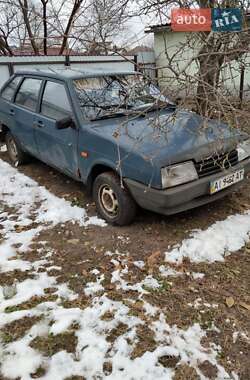 Хэтчбек ВАЗ / Lada 2109 2002 в Борисполе