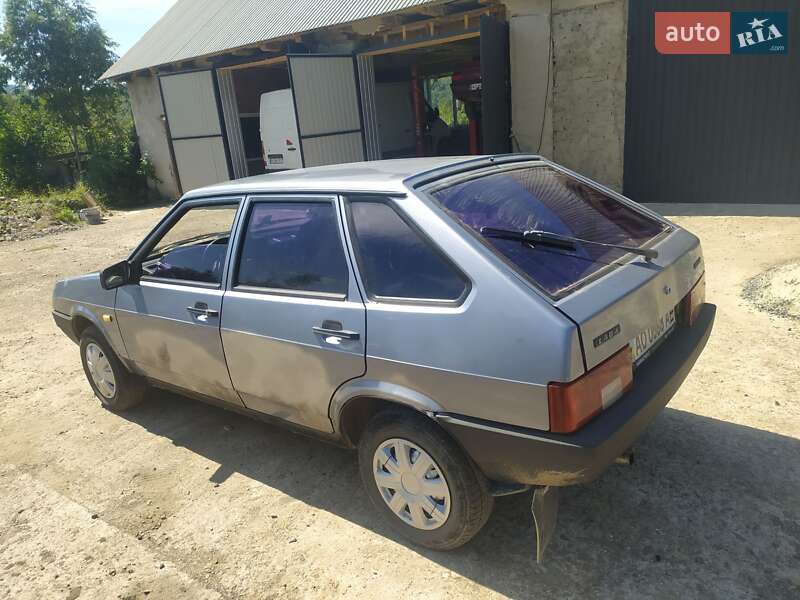 Хетчбек ВАЗ / Lada 2109 2006 в Мукачевому