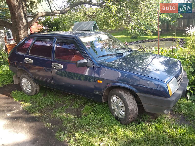 Хэтчбек ВАЗ / Lada 2109 2005 в Черкассах