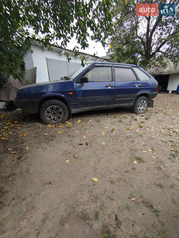 Хэтчбек ВАЗ / Lada 2109 2003 в Ракитном