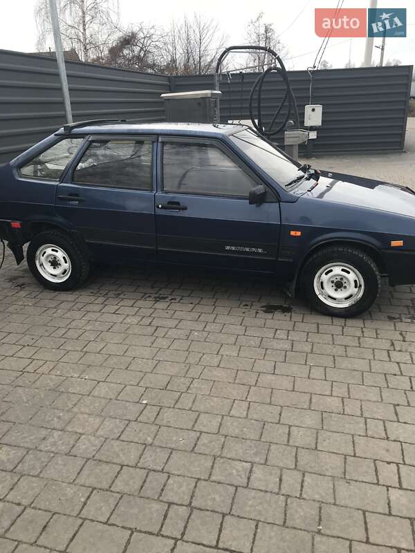 Хэтчбек ВАЗ / Lada 2109 1992 в Луцке