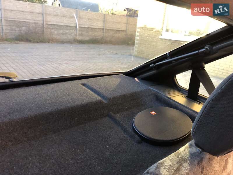 Хэтчбек ВАЗ / Lada 2109 2001 в Днепре