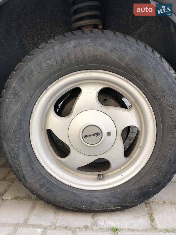 Хэтчбек ВАЗ / Lada 2109 2001 в Днепре