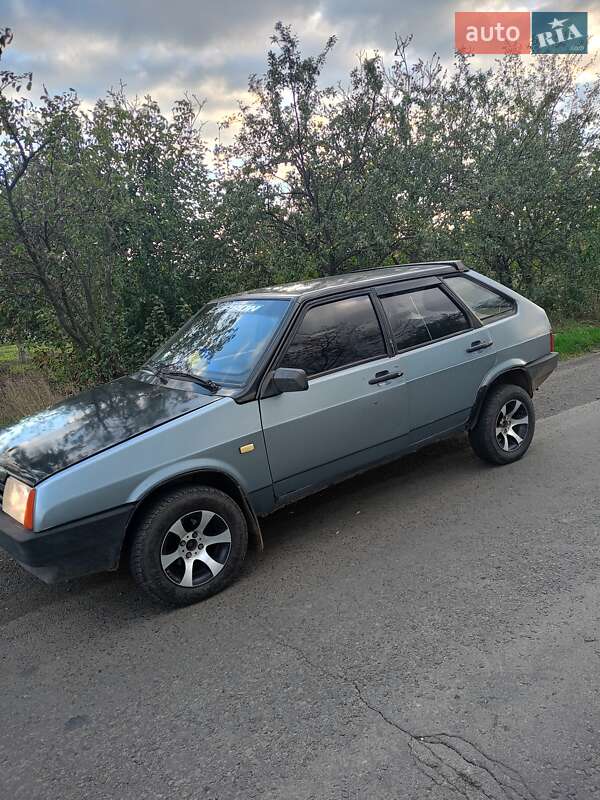 Хэтчбек ВАЗ / Lada 2109 1991 в Гайвороне