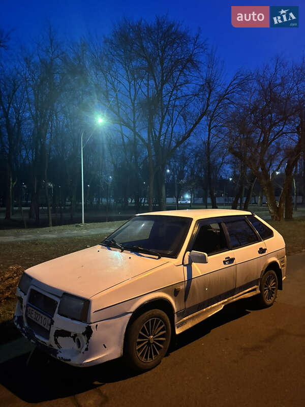 Хэтчбек ВАЗ 2109 1993 в 