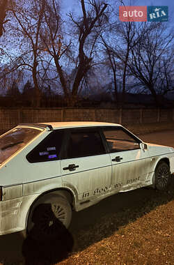 Хэтчбек ВАЗ / Lada 2109 1993 в Кривом Роге
