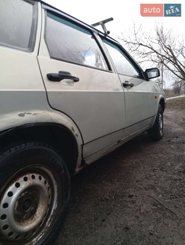 Хетчбек ВАЗ / Lada 2109 1999 в Печенігах фото 5 Хетчбек ВАЗ / Lada 2109 1999 в Печенігах