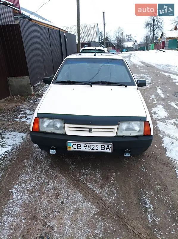 Хэтчбек ВАЗ 2109 1992 в 