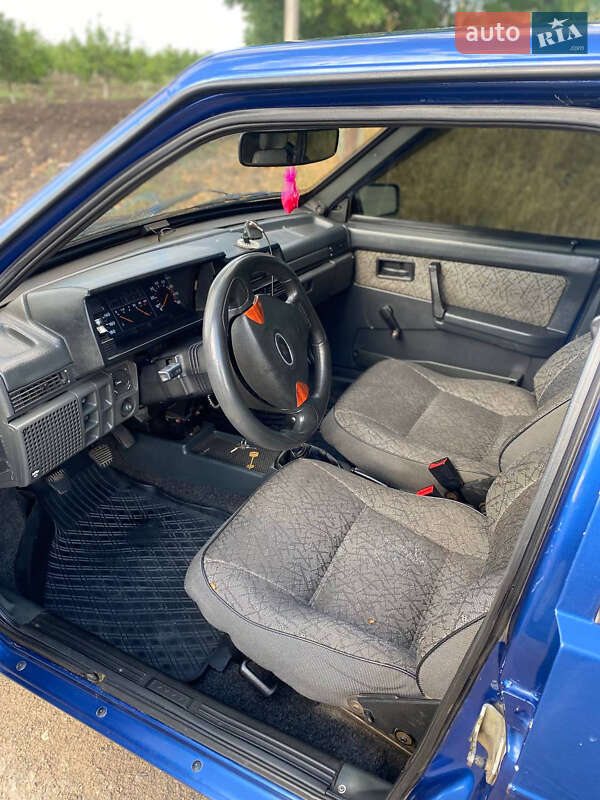 Хэтчбек ВАЗ / Lada 2109 2006 в Ширяево фото 14 Хэтчбек ВАЗ / Lada 2109 2006 в Ширяево