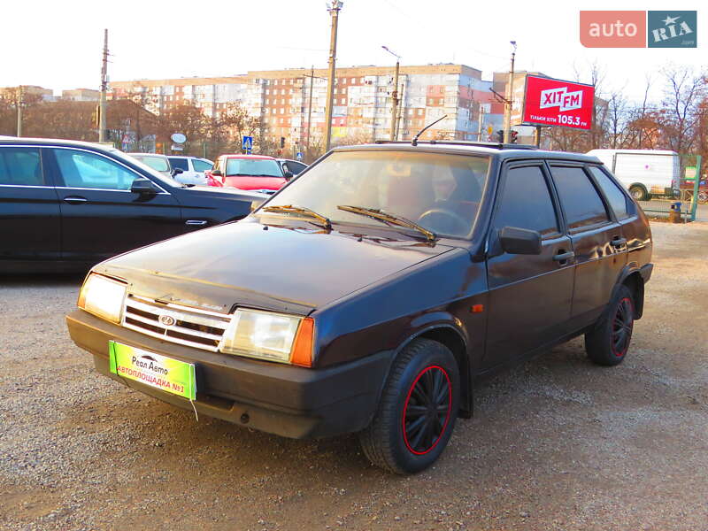 Хэтчбек ВАЗ 2109 1990 в 