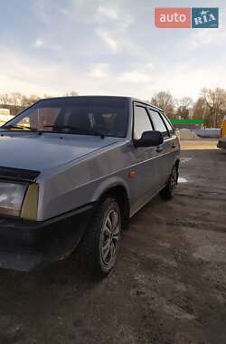 Хэтчбек ВАЗ / Lada 2109 2004 в 
