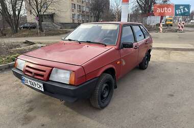 Хэтчбек ВАЗ 2109 1994 в 