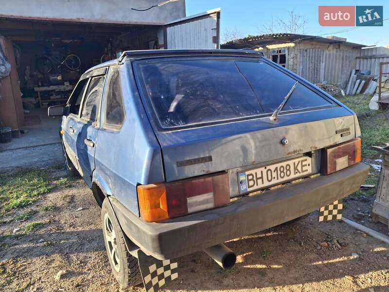 Хэтчбек ВАЗ / Lada 2109 1996 в Белгороде-Днестровском