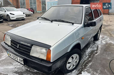 Хэтчбек ВАЗ / Lada 2109 2004 в Ровно