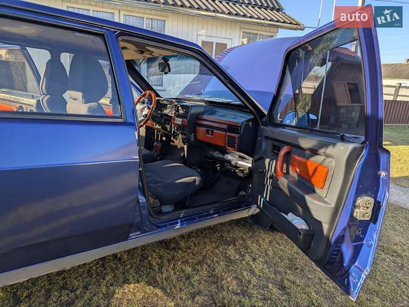 Хэтчбек ВАЗ / Lada 2109 2004 в Костополе