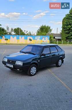 Хэтчбек ВАЗ / Lada 2109 2005 в Чемеровцах