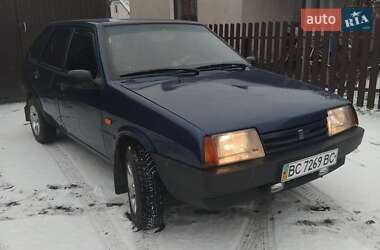 Хетчбек ВАЗ / Lada 2109 2005 в Великих Мостах