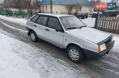 Хэтчбек ВАЗ / Lada 2109 2001 в Белой Церкви