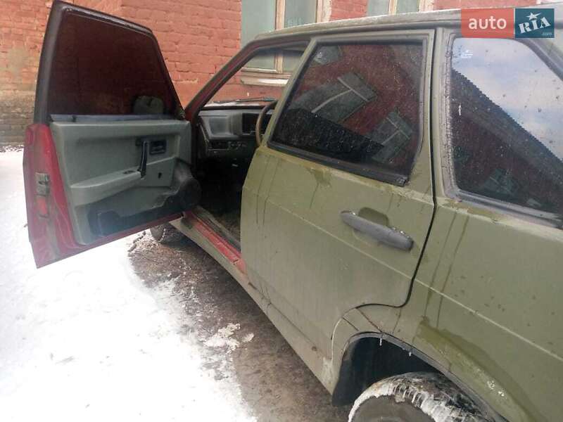 Хэтчбек ВАЗ / Lada 2109 1992 в Чернигове