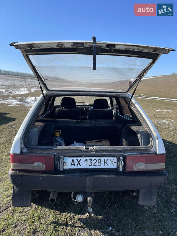 Хэтчбек ВАЗ / Lada 2109 1991 в Врадиевке