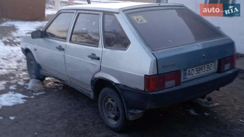 Хэтчбек ВАЗ / Lada 2109 2003 в Пулинах
