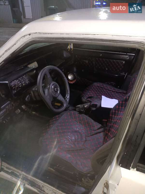 Хэтчбек ВАЗ / Lada 2109 1986 в Смеле