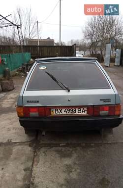 Хэтчбек ВАЗ 2109 2003 в 