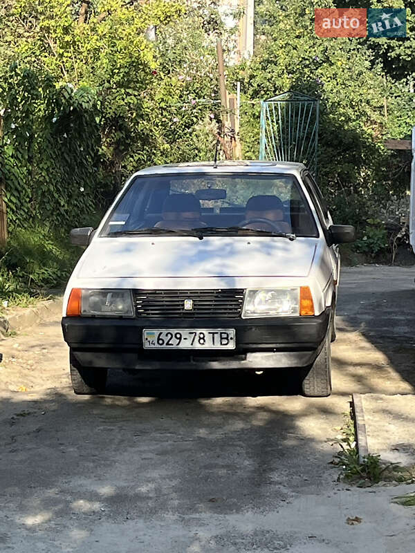 Хэтчбек ВАЗ / Lada 2109 1988 в Львове