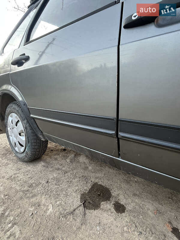 Хетчбек ВАЗ / Lada 2109 1991 в Хотині фото 6 Хетчбек ВАЗ / Lada 2109 1991 в Хотині