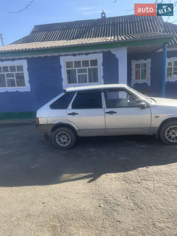 Хетчбек ВАЗ / Lada 2109 2005 в Могилів-Подільському