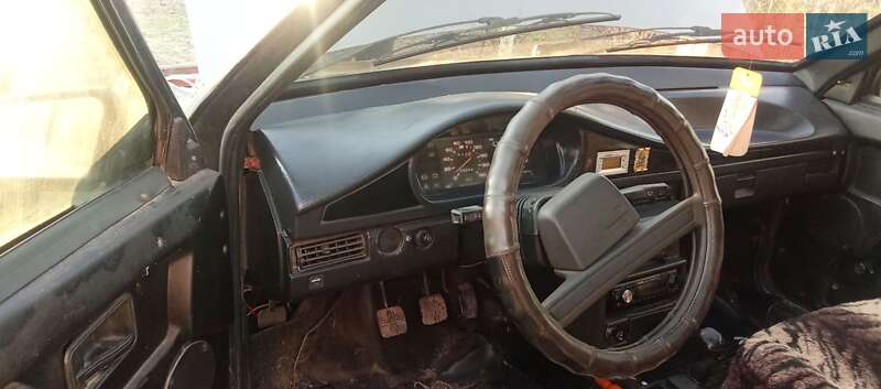 Хетчбек ВАЗ / Lada 2109 1993 в Золочеві