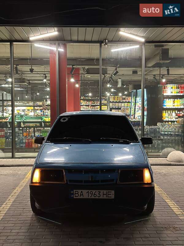 Хэтчбек ВАЗ / Lada 2109 1992 в Новоукраинке
