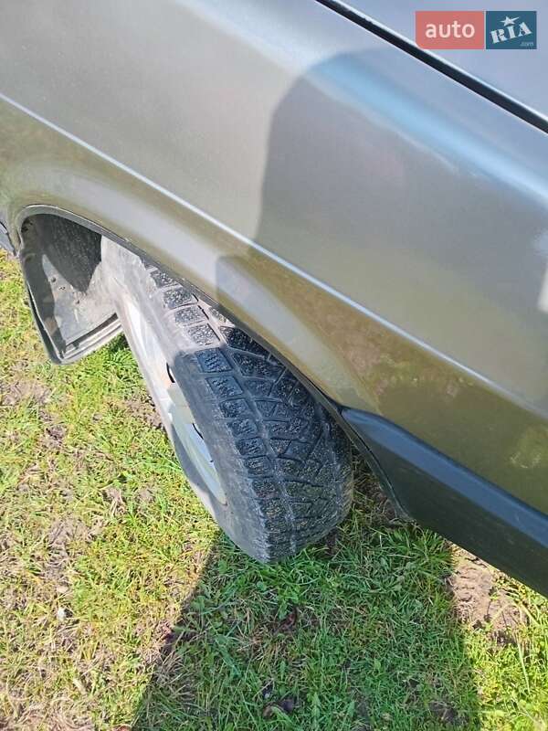 Хэтчбек ВАЗ / Lada 2109 2002 в Старом Самборе фото 5 Хэтчбек ВАЗ / Lada 2109 2002 в Старом Самборе