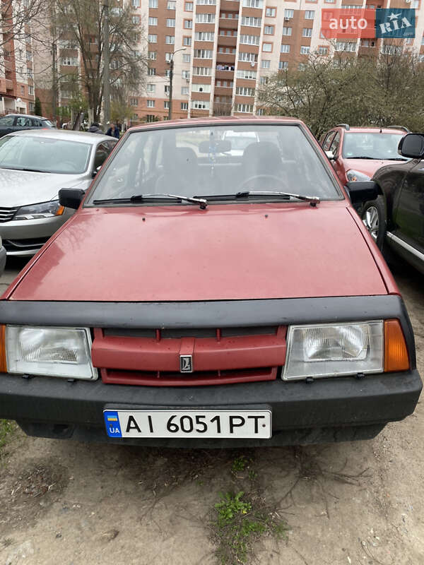 Хэтчбек ВАЗ 2109 1992 в 