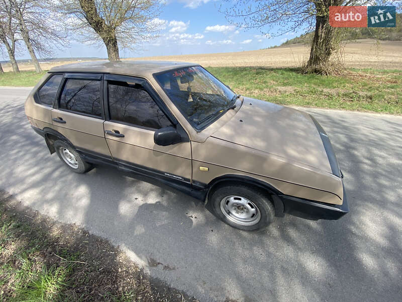 Хетчбек ВАЗ / Lada 2109 1988 в Жовкві