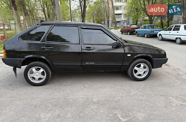 Хэтчбек ВАЗ 2109 2006 в 