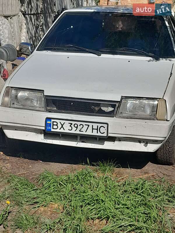 Хэтчбек ВАЗ / Lada 2109 1998 в Макарове