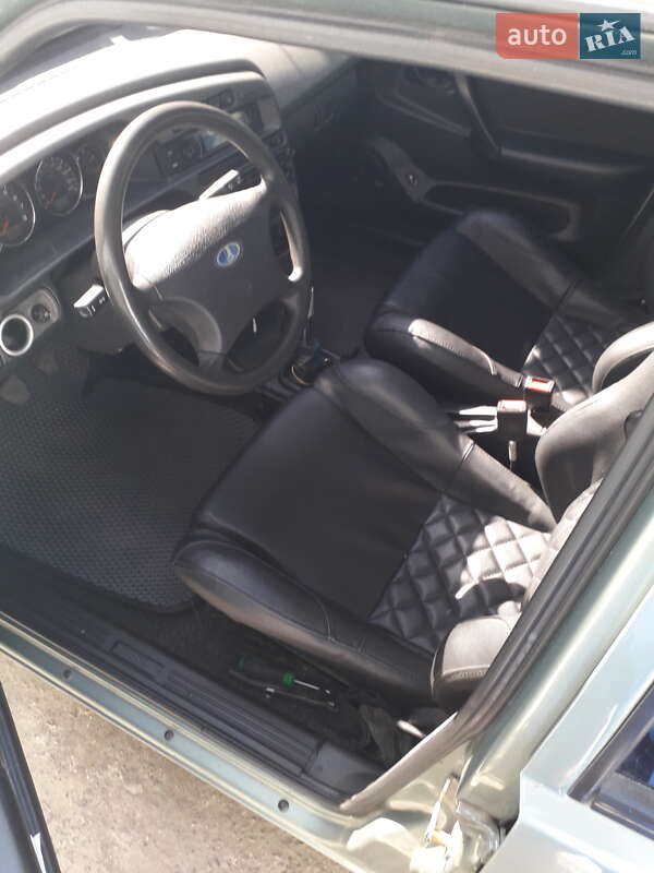 Хетчбек ВАЗ / Lada 2109 2008 в Дніпрі