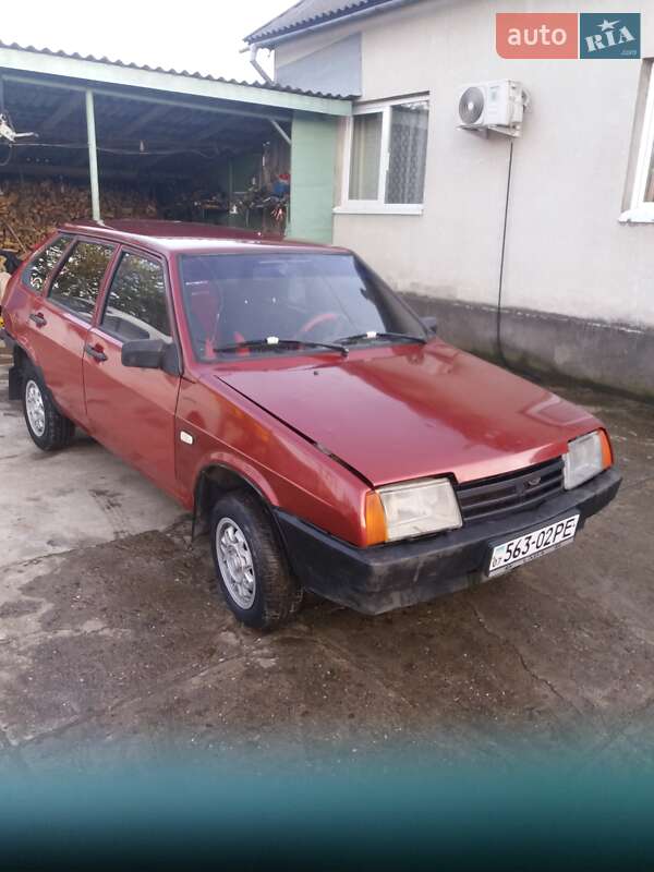 Хэтчбек ВАЗ 2109 1989 в 