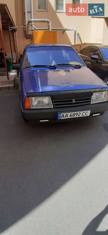 Хэтчбек ВАЗ 2109 2002 в 
