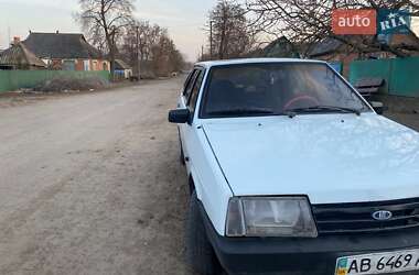 Хэтчбек ВАЗ 2109 1998 в 